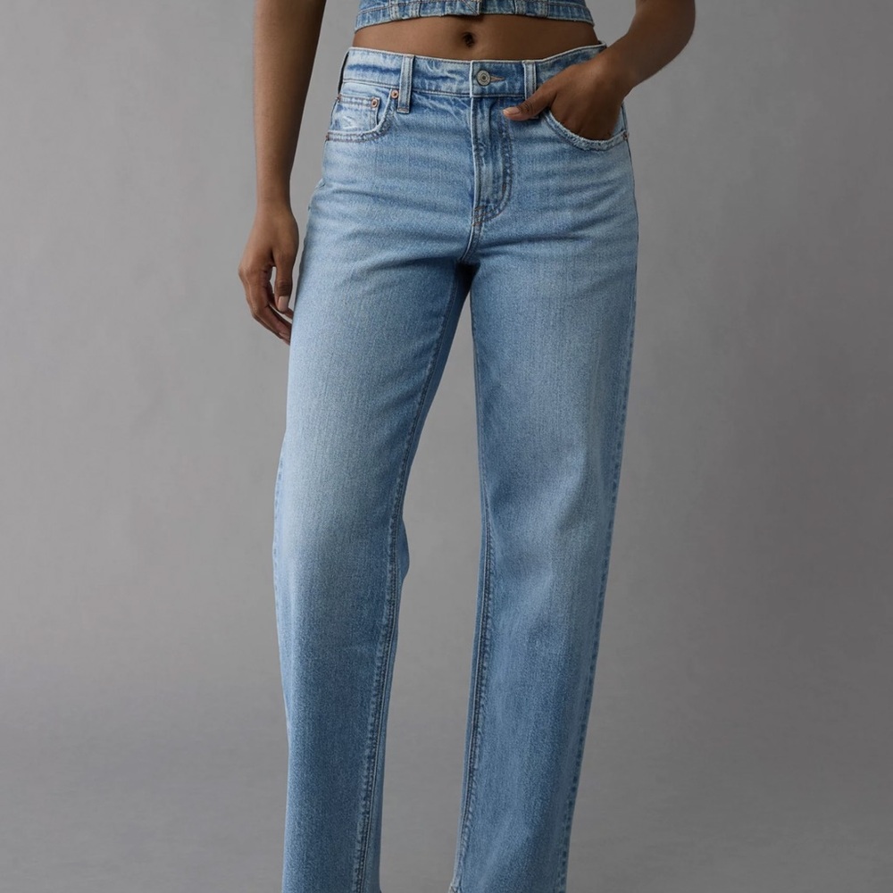 American Eagle Outfitters Light Blue Straight Leg Jeans